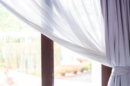 Can Dry Cleaning Remove Curtain Stains, Do Curtains Have To Be Dry Cleaned